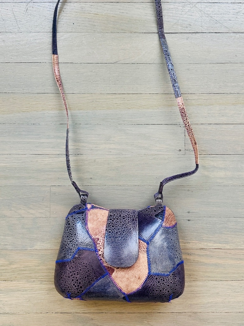 Vintage Purple Crossbody Bag w/ Snap Closure